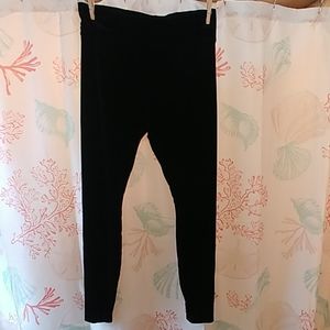 Black velvet finish leggings